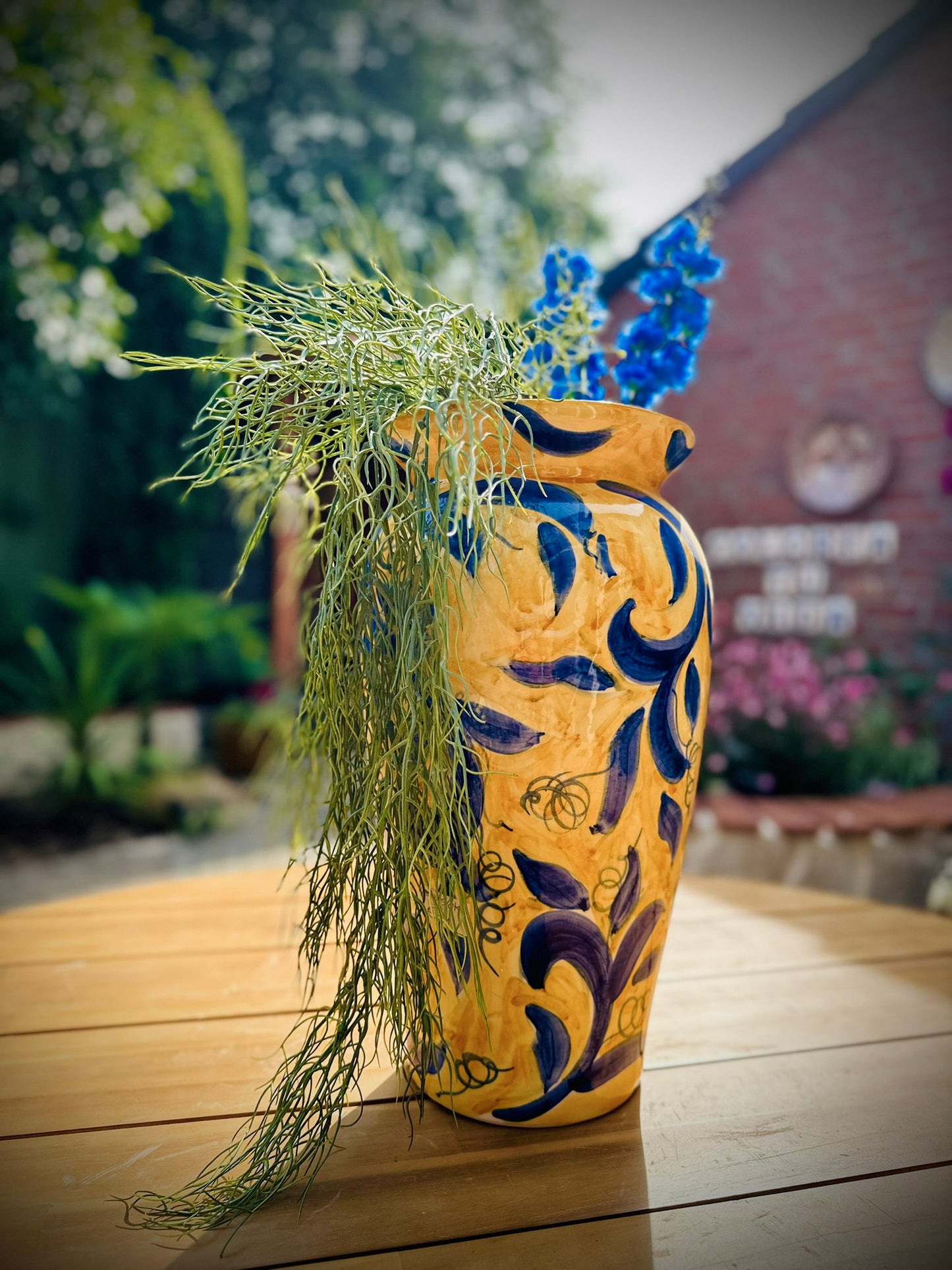 Unieke grote vaas "Amarillo y Azul" voor binnen – handbeschilderd en vol karakter ♡