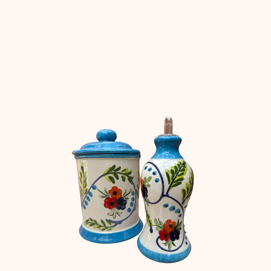 Voorraadpot & Olijfolieschenkkan – Azuurblauw met Bloemen