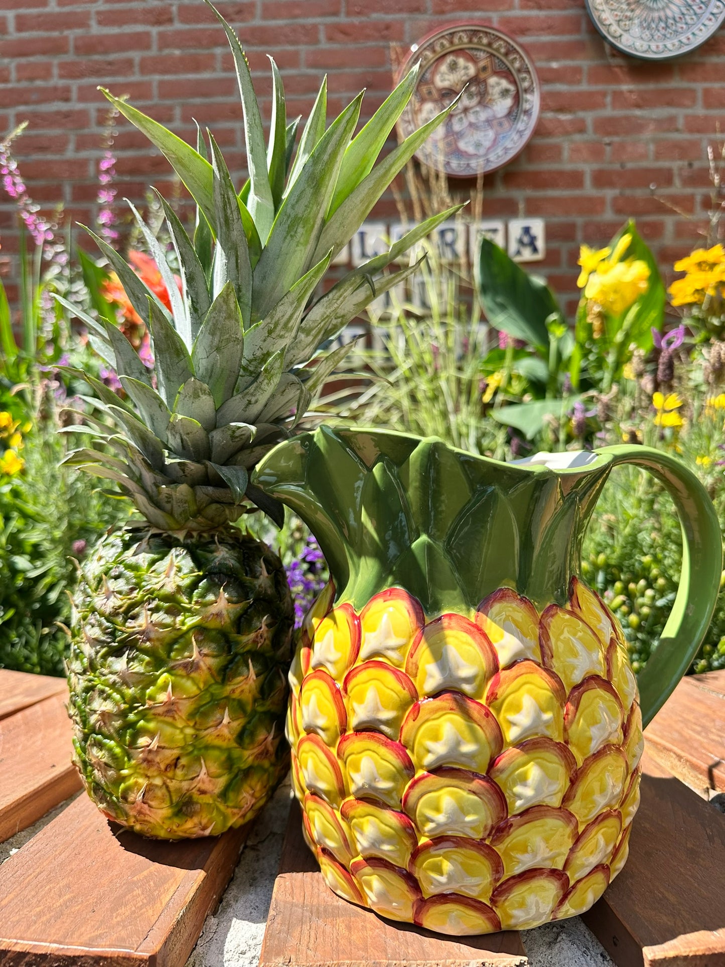 Schenkkan Ananas 22cm x15,5cm x19,5 cm