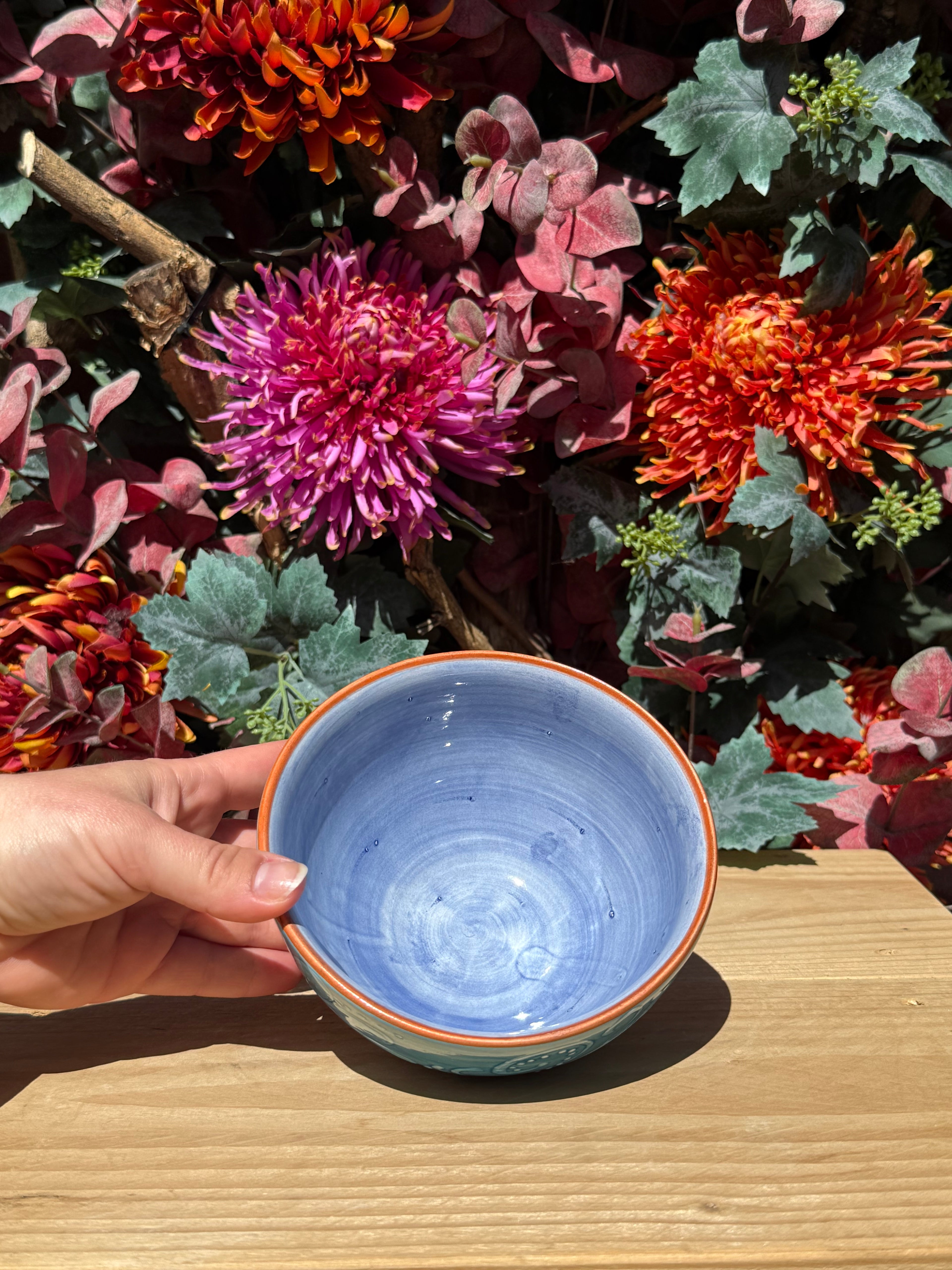 Keramieken kommetje blauw Azul Flor zeeblauwe binnenkant keramiek