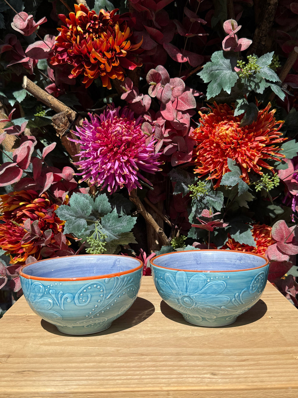 Keramieken kommetje blauw Azul Flor met reliëf handgemaakt uit Spanje