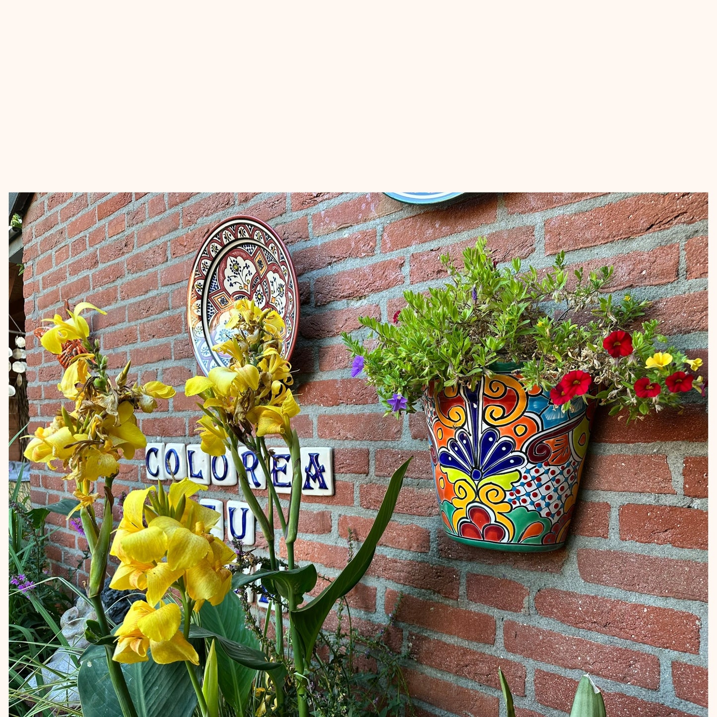 Handgemaakte Fairtrade Mexicaanse hangpot 25 cm lichtblauw🌿