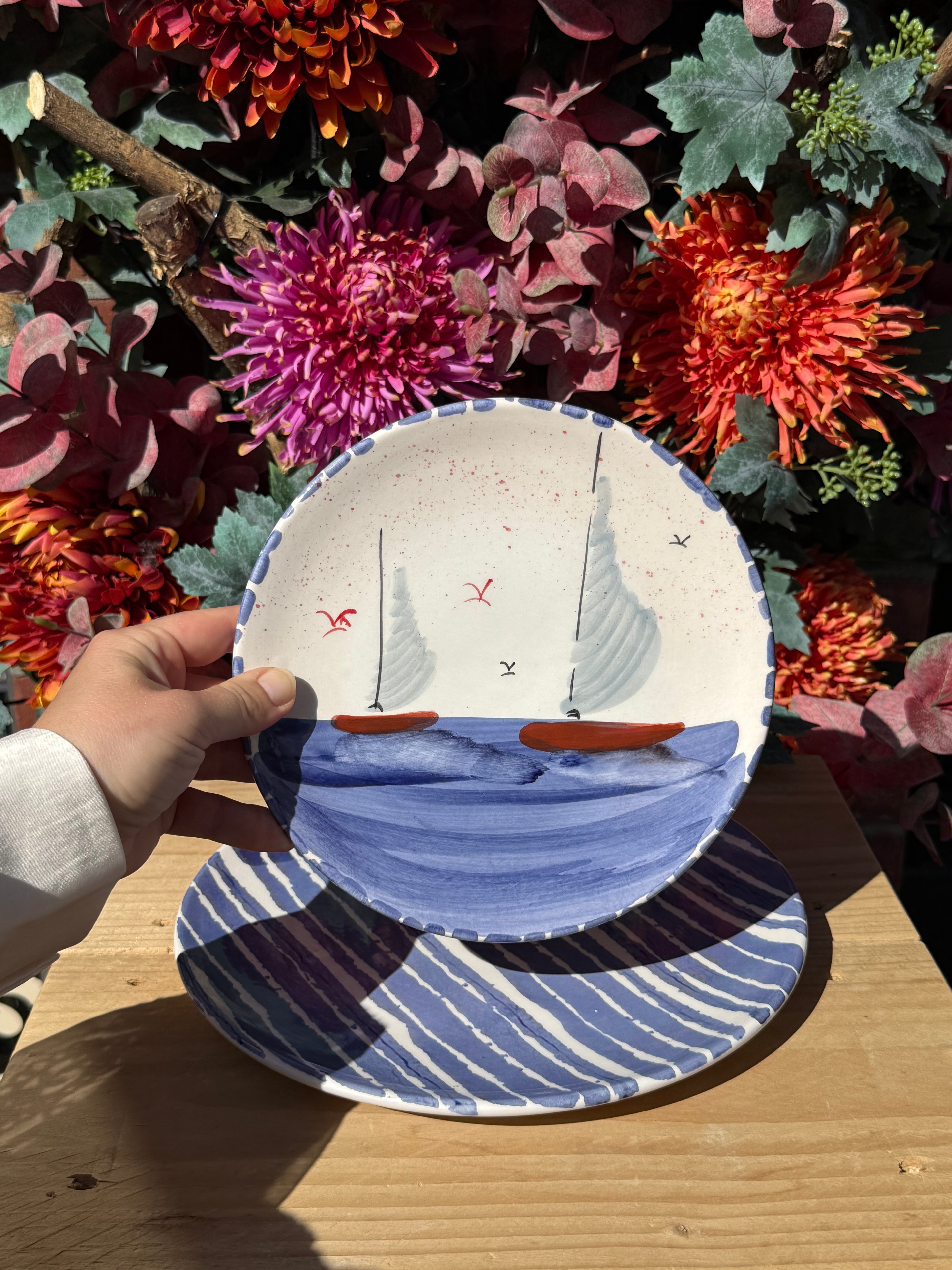 Keramieken ontbijtbord zeilboot gecombineerd met servies uit de Marina collectie