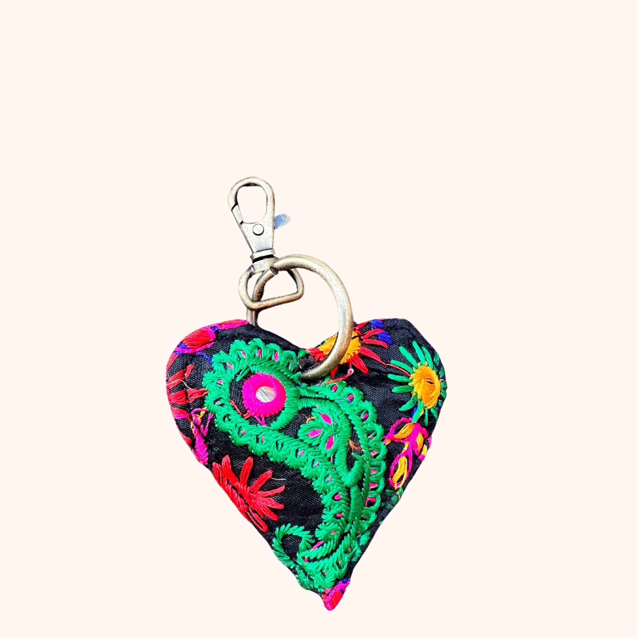 Hartvormige sleutelhanger – uniek, vrolijk & vrouwelijk