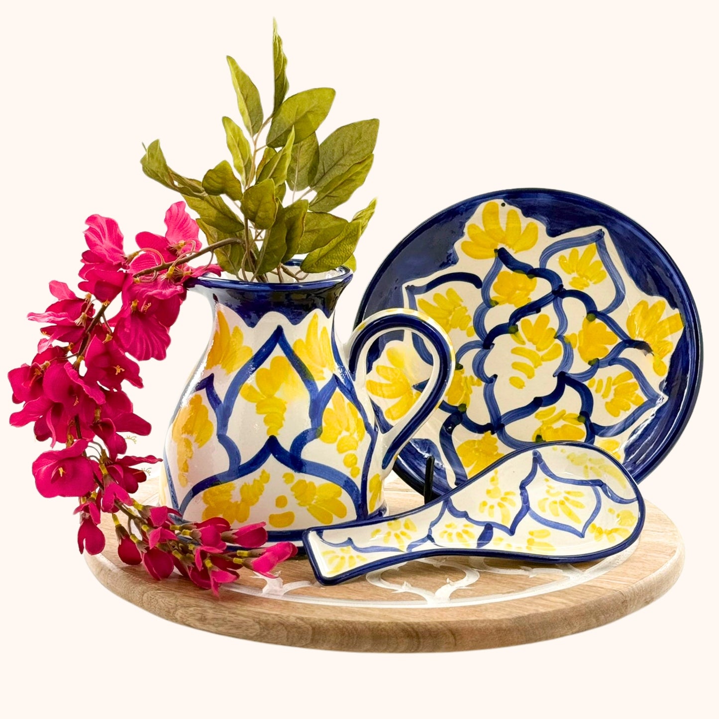 Handgemaakte keramieke geel/blauwe tafelset – kleurrijk servies uit Spanje